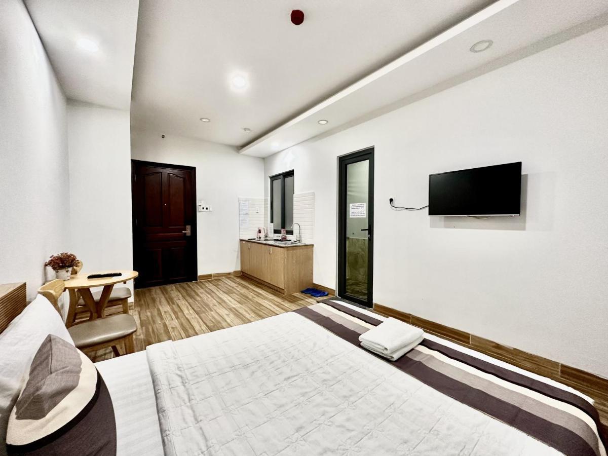 The Jade Hotel Near Tan Son Nhat Airport ホーチミン市 エクステリア 写真