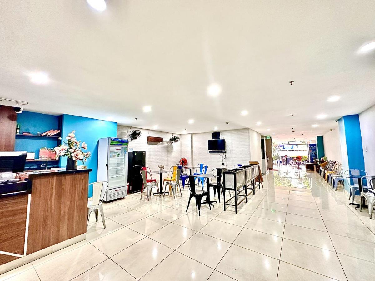 The Jade Hotel Near Tan Son Nhat Airport ホーチミン市 エクステリア 写真
