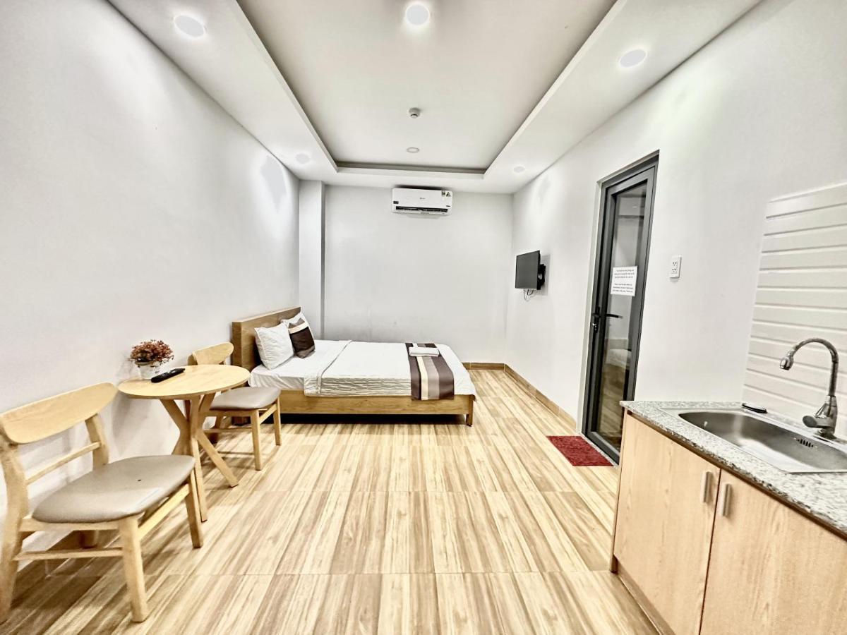 The Jade Hotel Near Tan Son Nhat Airport ホーチミン市 エクステリア 写真
