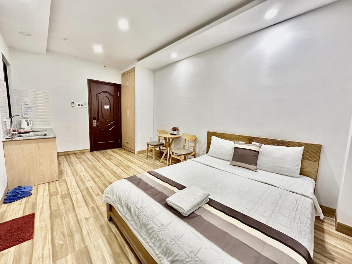 The Jade Hotel Near Tan Son Nhat Airport ホーチミン市 エクステリア 写真