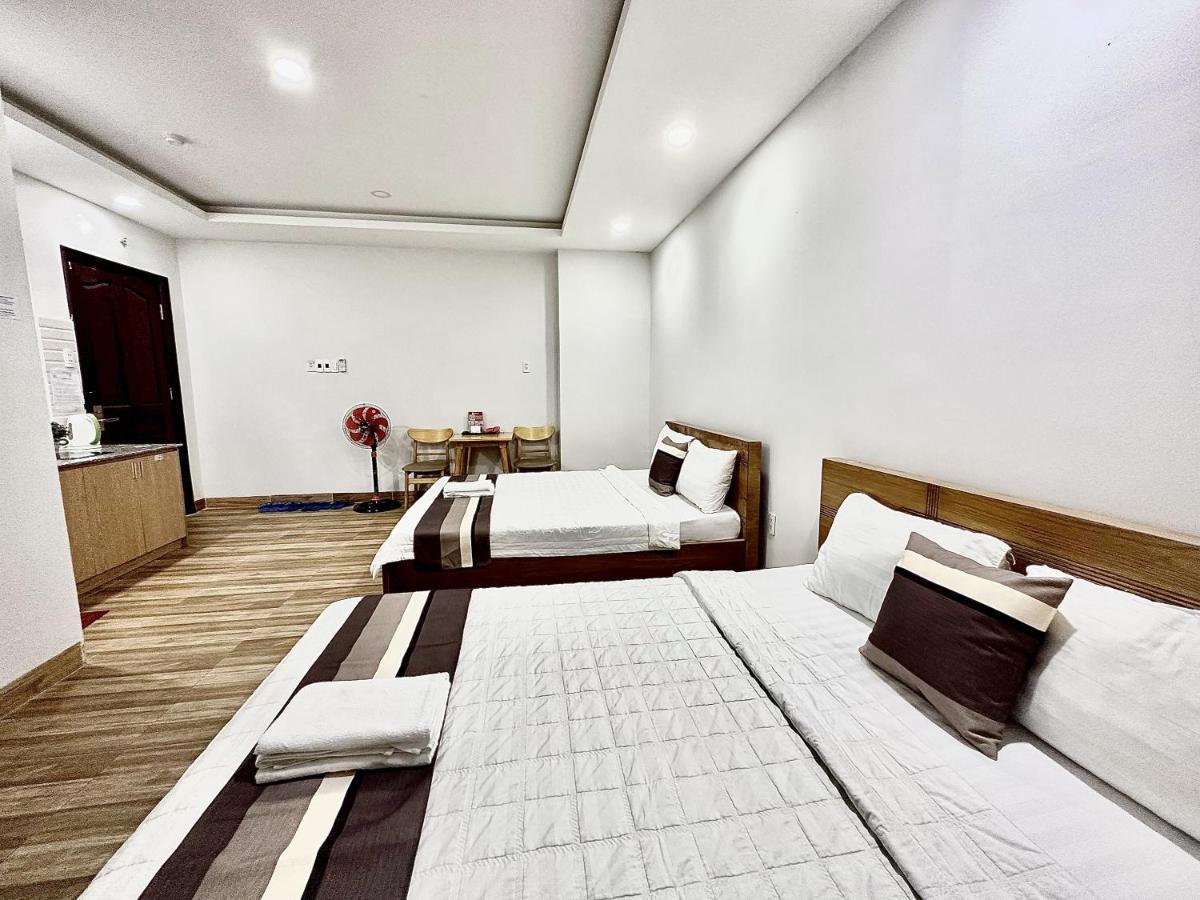 The Jade Hotel Near Tan Son Nhat Airport ホーチミン市 エクステリア 写真