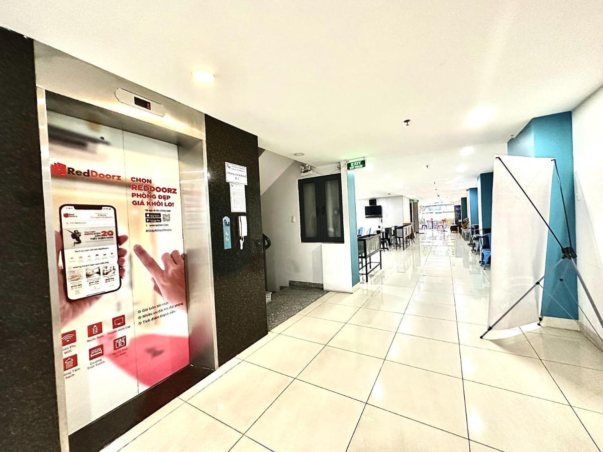 The Jade Hotel Near Tan Son Nhat Airport ホーチミン市 エクステリア 写真